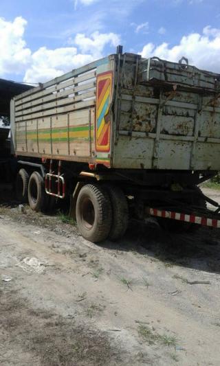 ขายลูกพ่วงดั้ม3คาน สภาพดีพร้อมใช้งาน เอกสารพร้อมโอน ราคา280,000 สนใจโทร 090-8588220คุณนะ 093-3258446คุณบิว หรือเข้าดูสินค้าอื่นๆได้ที่ www.narong2truck.com หรือ www.truck.in.th/498